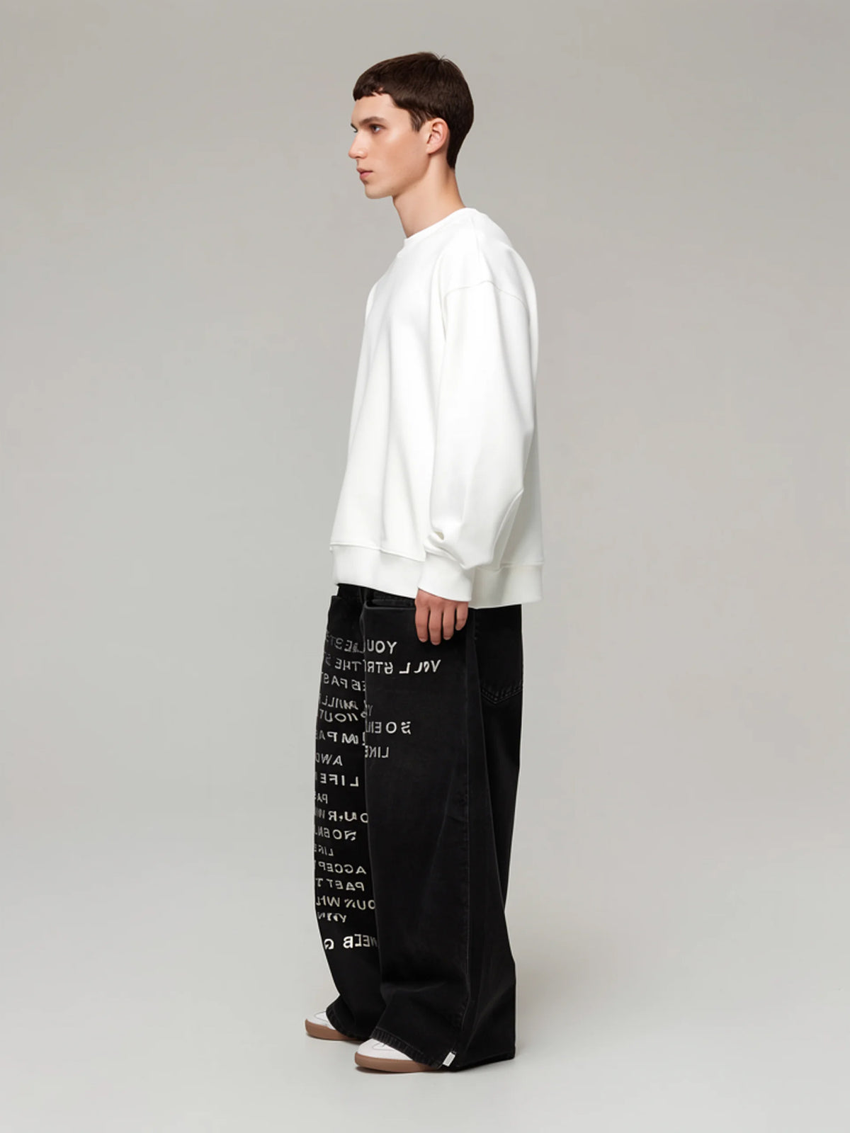 Quinn | Men's Letter Print Baggy Jeans | Wide Leg Belt Loops Full Length for Everyday Wear