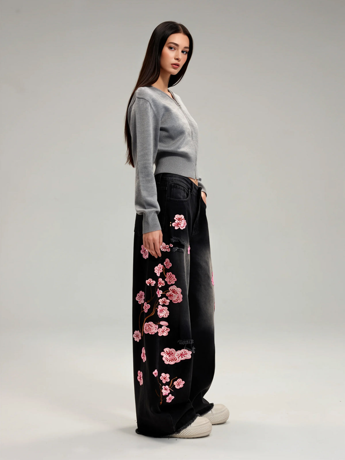 Tessa | Women's Floral Embroidered Baggy Jeans | Wide Leg Frayed Hem Full Length for Everyday Wear
